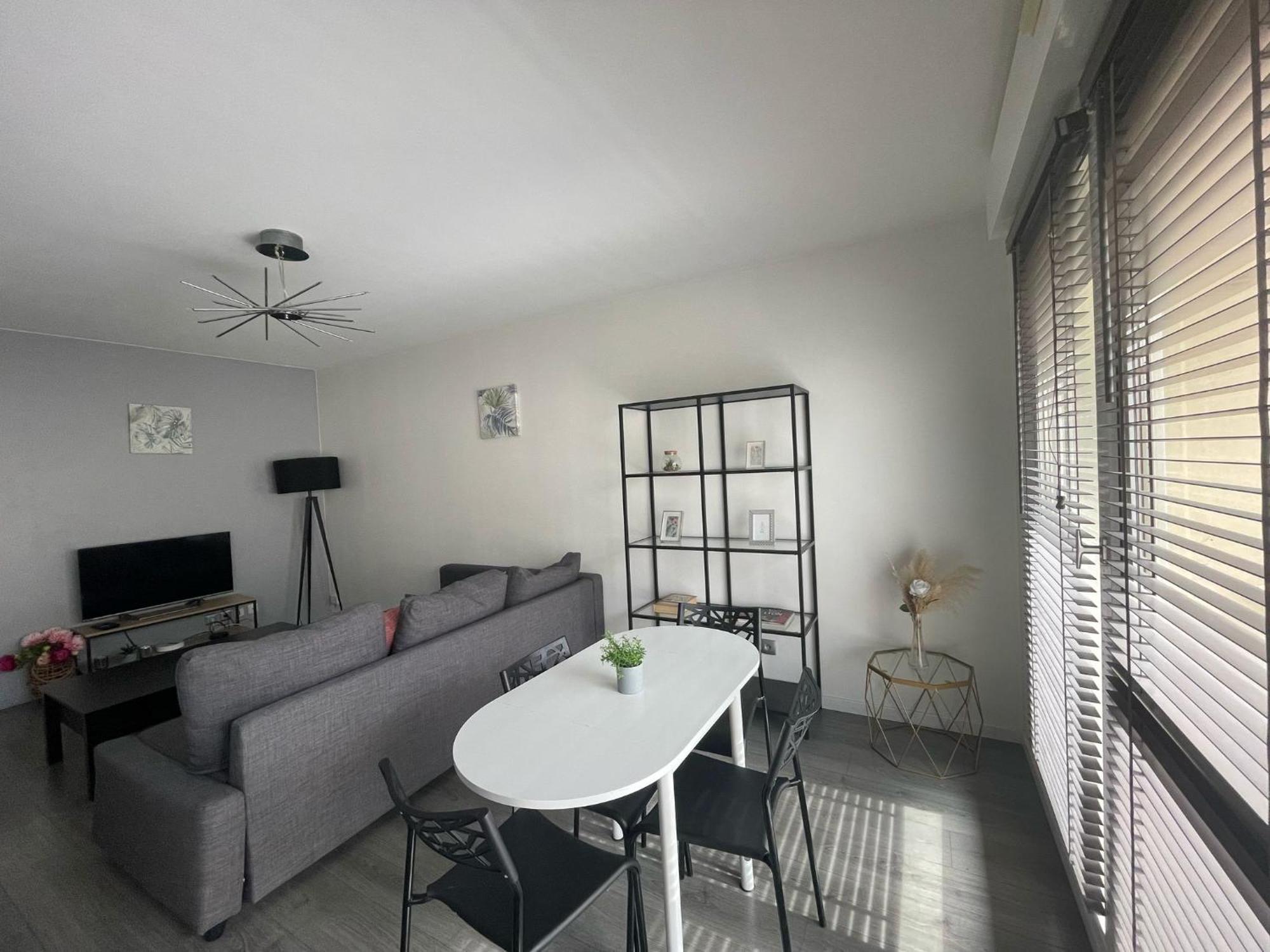 City & Cosy, Lyon Charcot- Wifi - Lave Linge - Balcon - Parking المظهر الخارجي الصورة